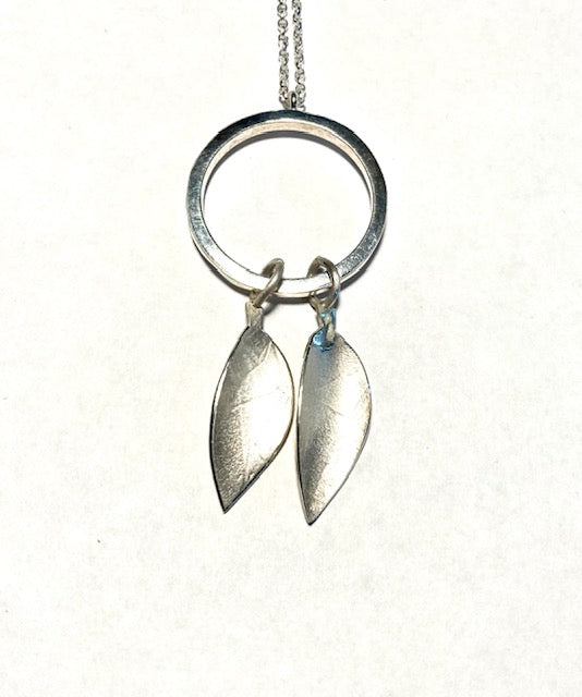 Holly Webb Silver Circle Pendant with Leaves