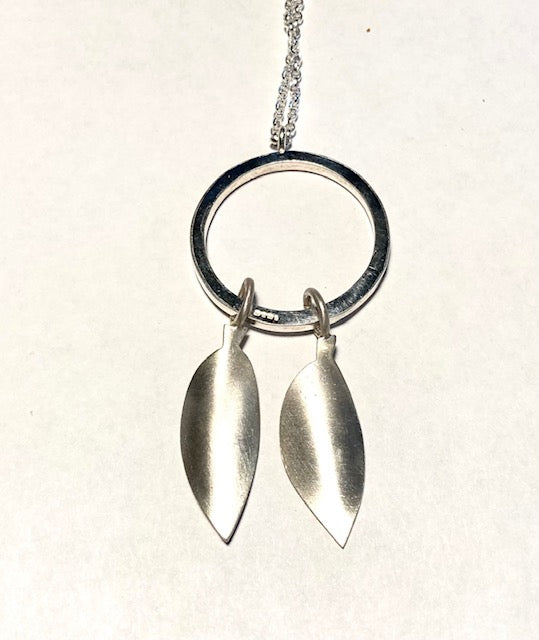 Holly Webb Silver Circle Pendant with Leaves