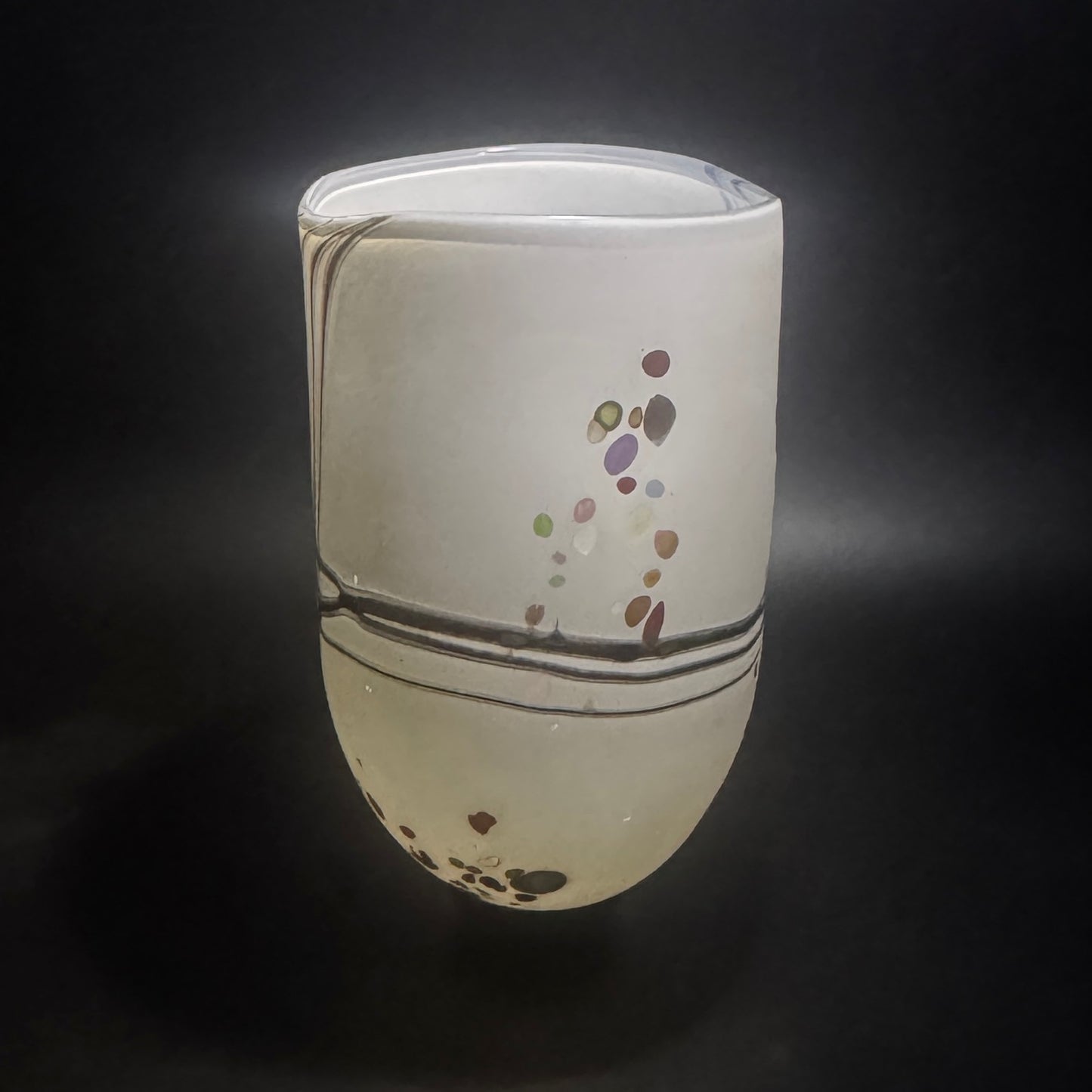 Pebble Medium Open Vase 17098