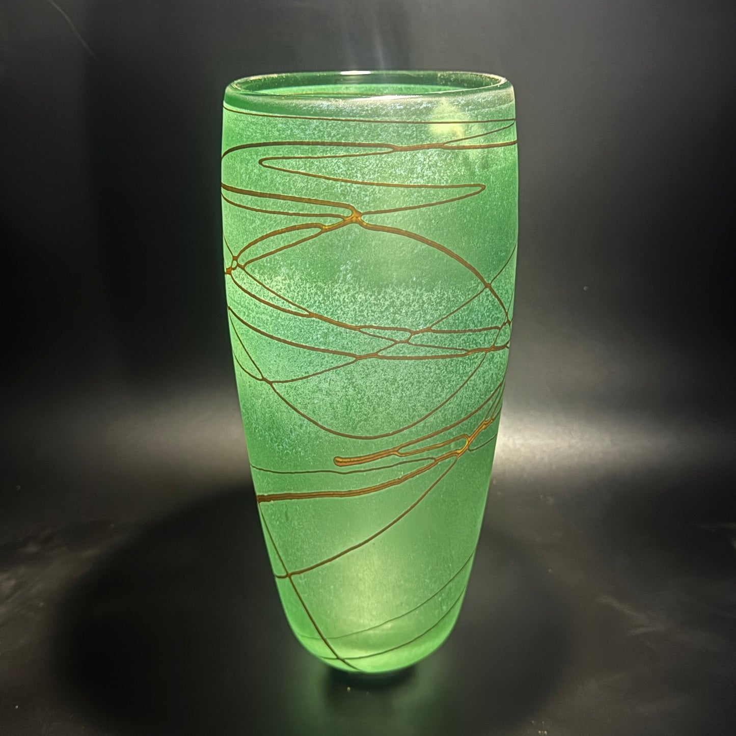 Random Trail Vase 17485