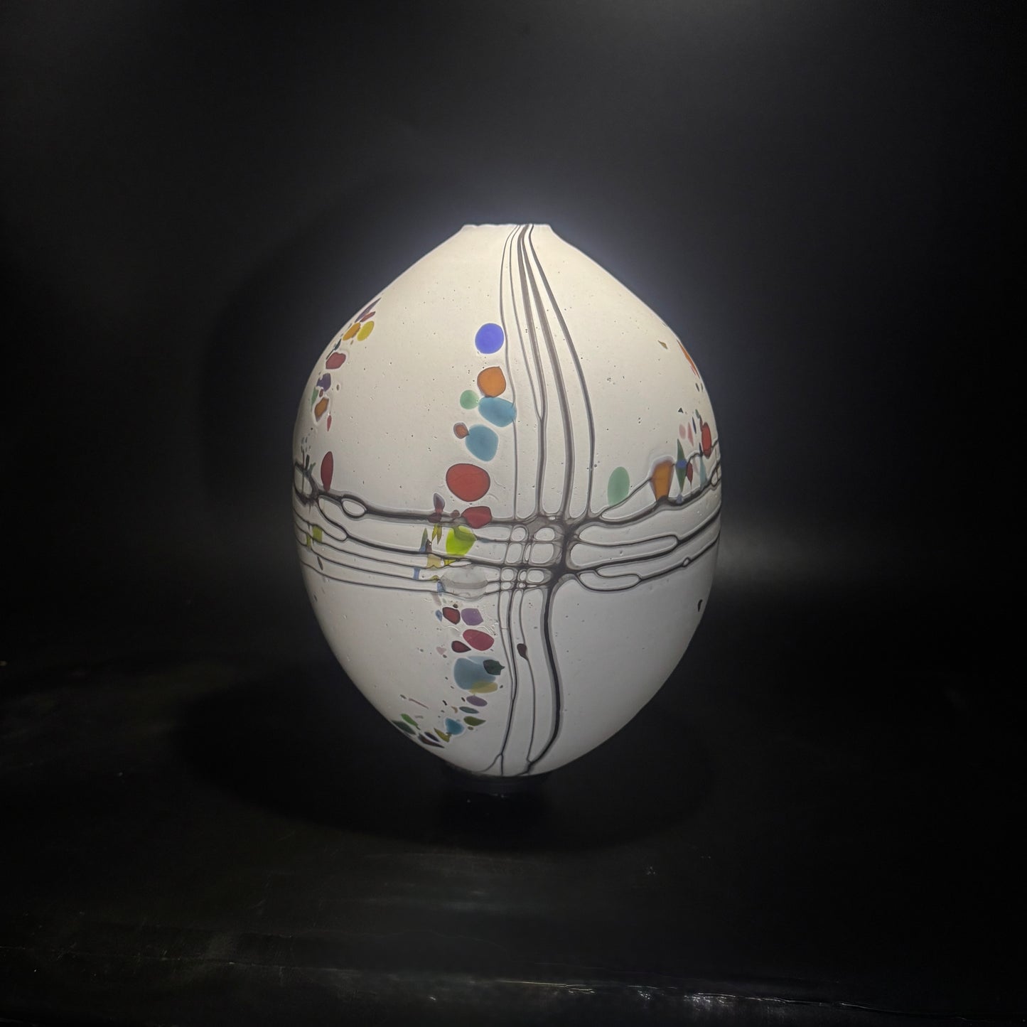 Pebble Medium Closed Vase 17918