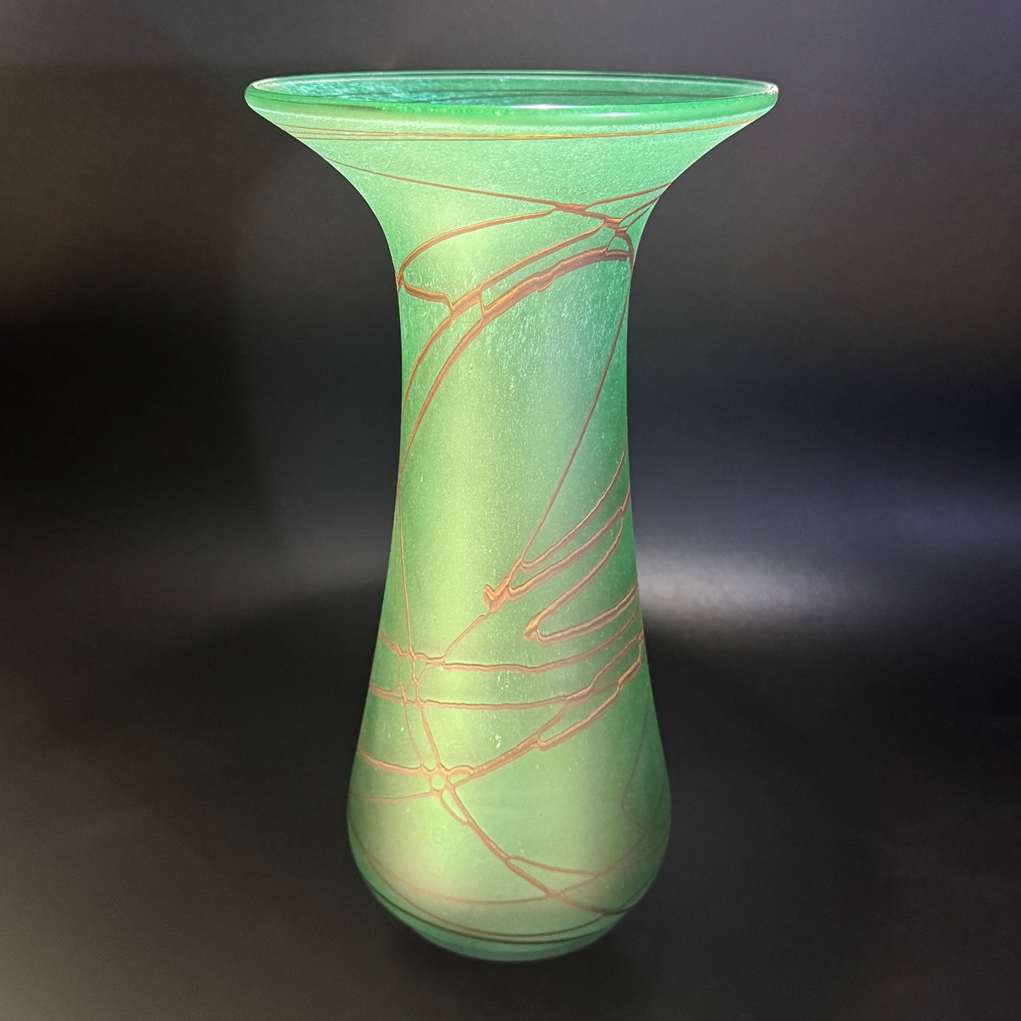 Random Trail Flower Vase 18434