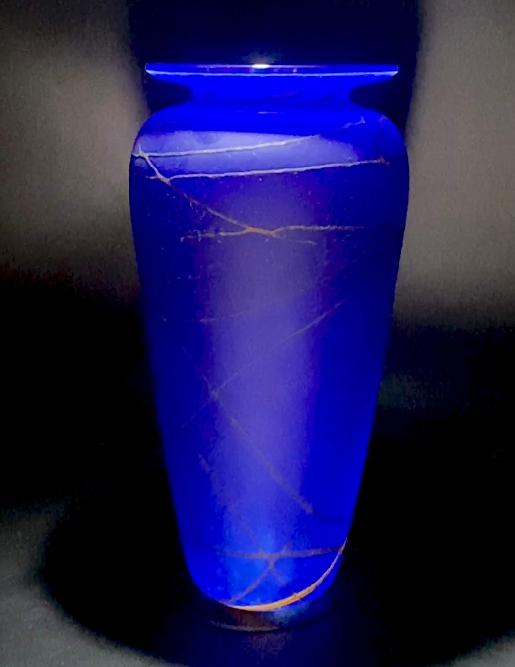 Random Trail Medium Blue Classic Vase