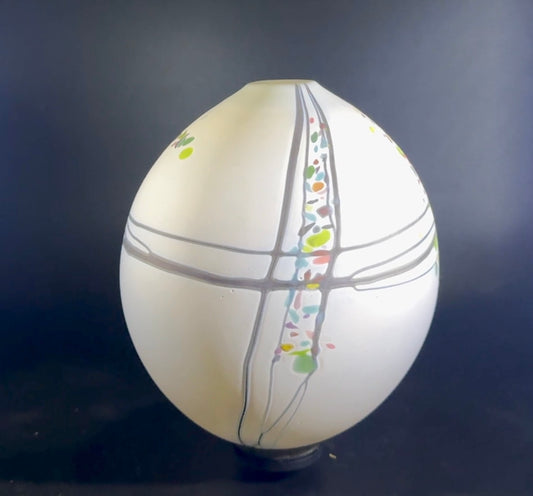 Pebble Medium Closed Vase 20358