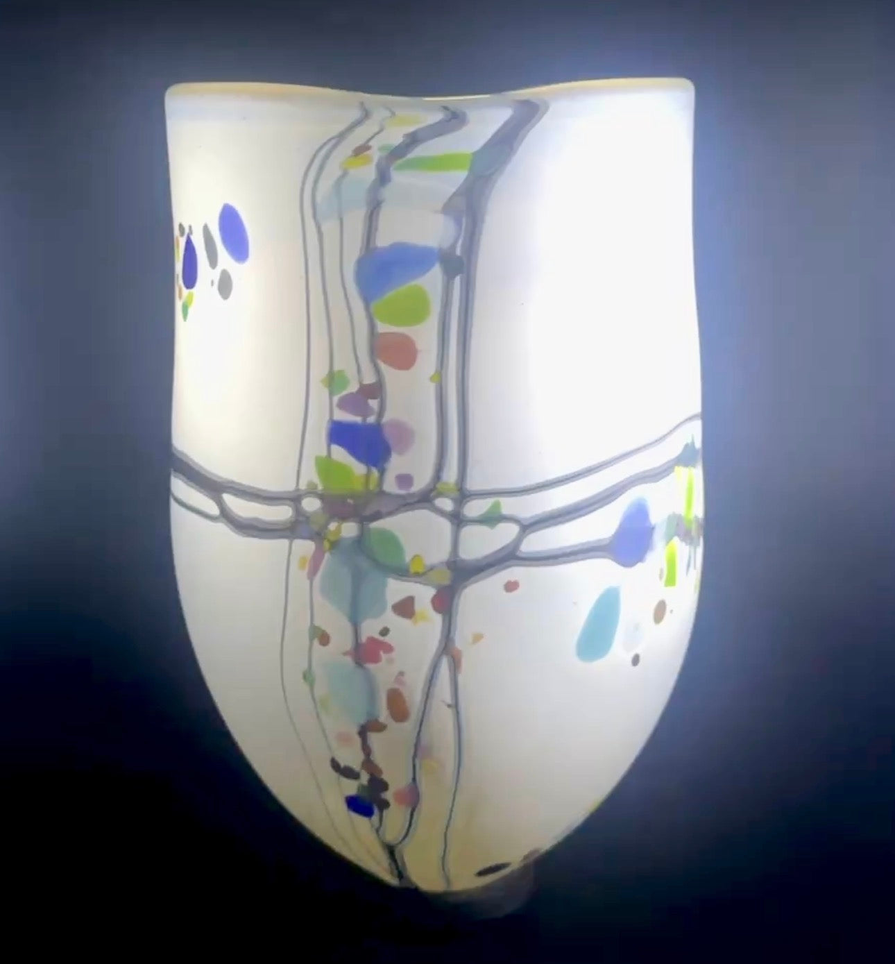 Pebble Medium Open Vase 20346