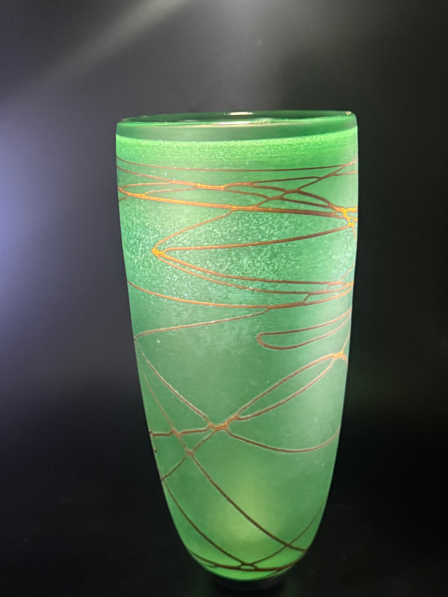 Random Trail Vase 20072