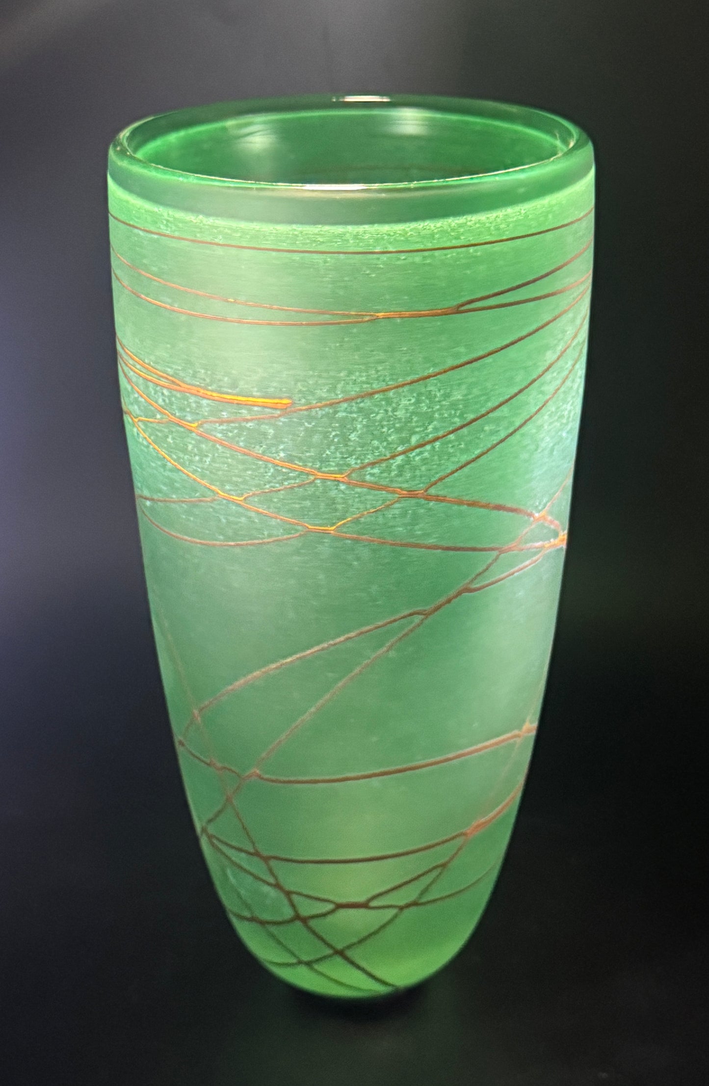 Random Trail Vase 20072