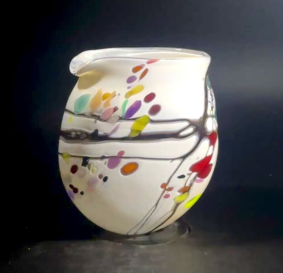 Pebble Clutch Jug 18551